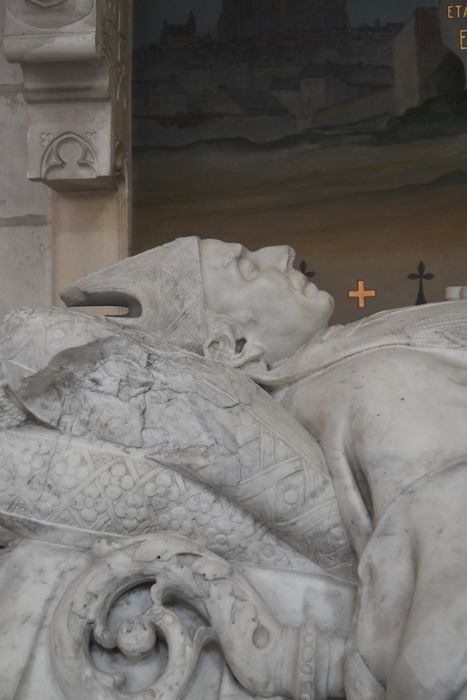 tombeau de Monseigneur Fournier, détail du gisant