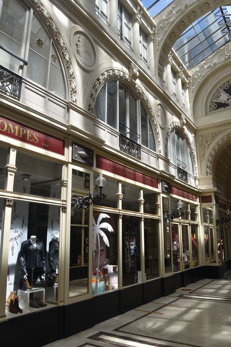 niveau supérieur sur la rue Santeuil, vue partielle