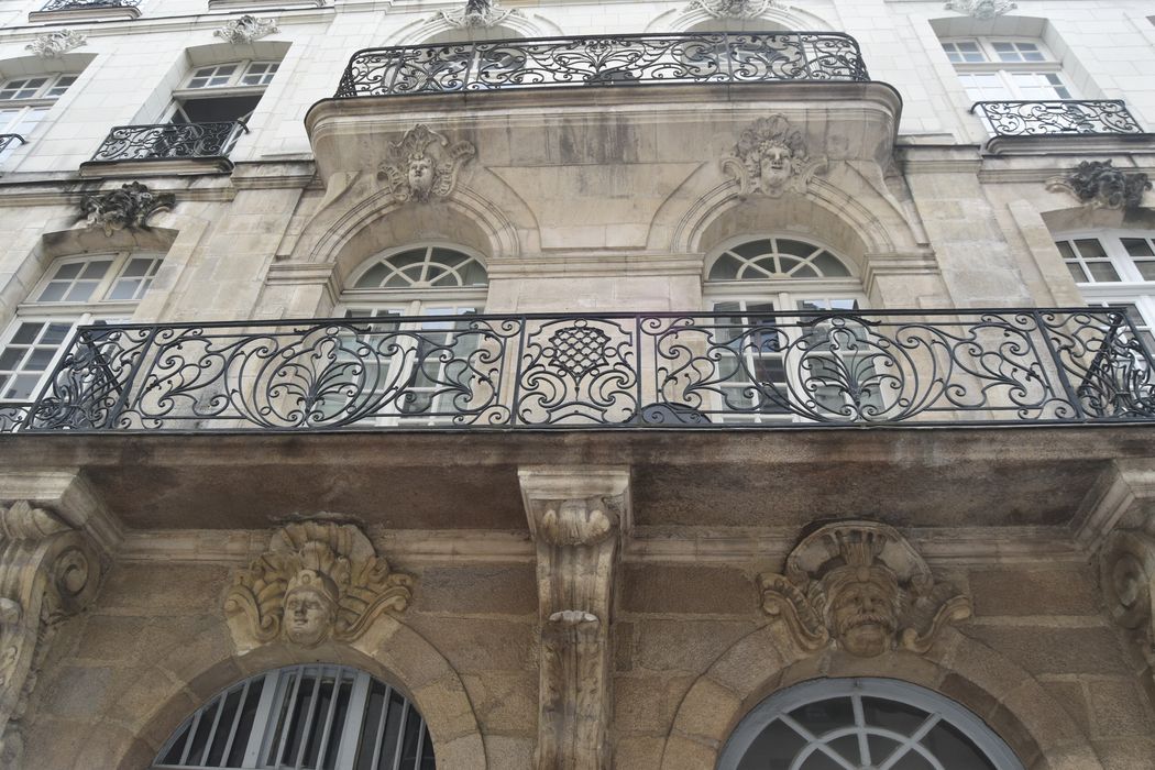 façade nord, vue partielle