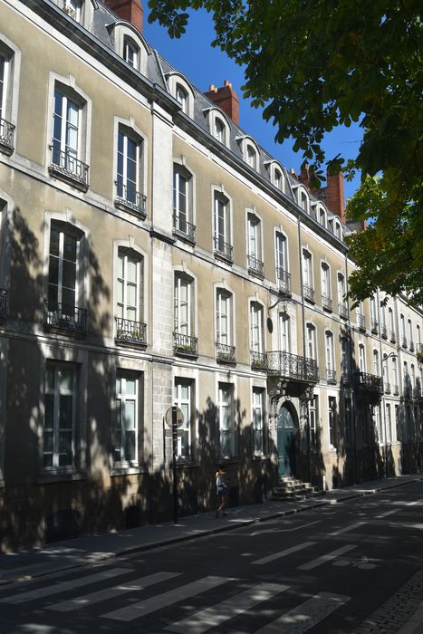 façade ouest, vue partielle