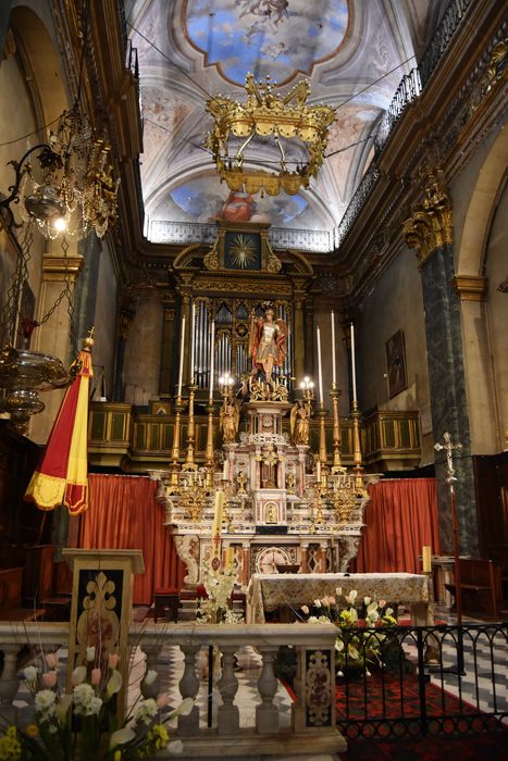 autel, gradins d'autel, tabernacle (maître-autel) - © Ministère de la Culture (France), Médiathèque du patrimoine et de la photographie, diffusion GrandPalaisRmn Photo