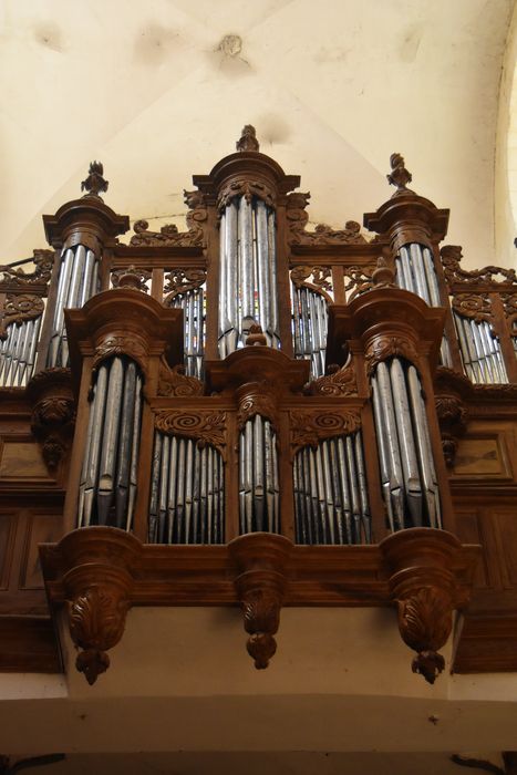 orgue de tribune, vue partielle