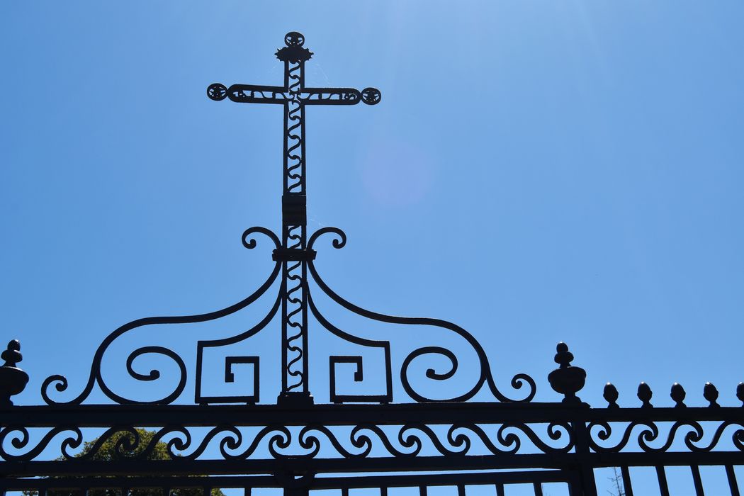 grilles d’accès, détail