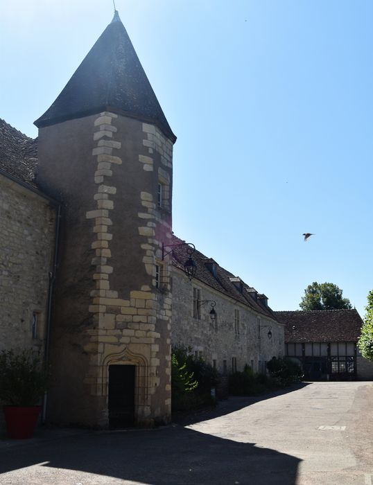 bâtiment est, façade ouest