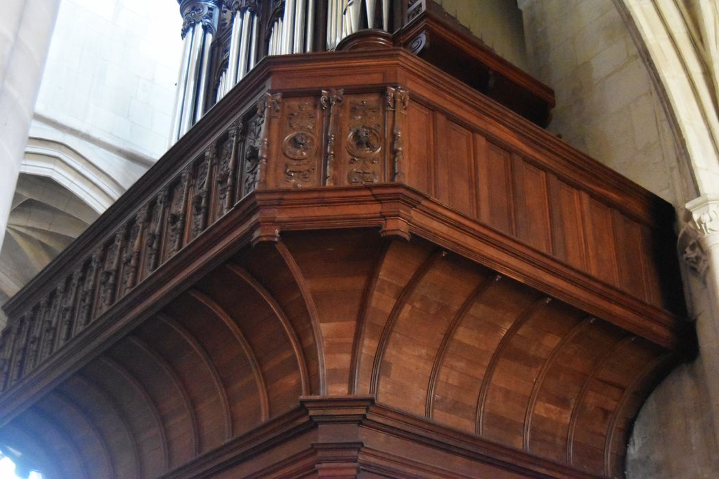 Orgue de tribune : tribune d'orgue