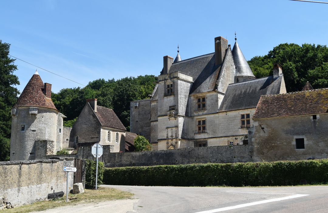 façade nord-ouest, vue partielle