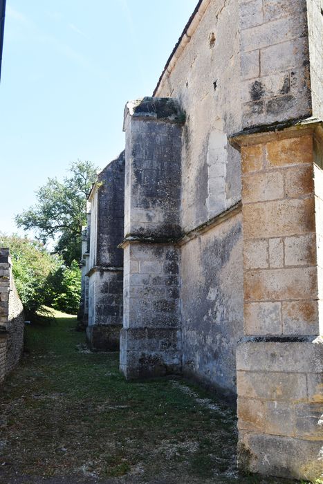 façade latérale nord, vue partielle