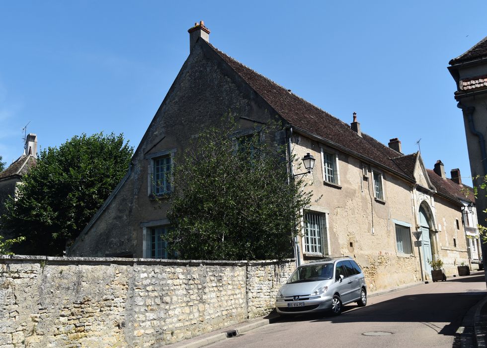 bâtiment ouest sur rue, façades nord et ouest