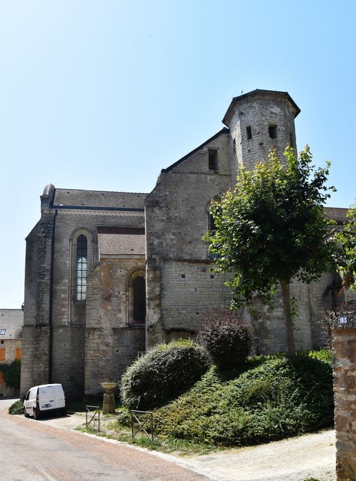 façade latérale nord, vue partielle