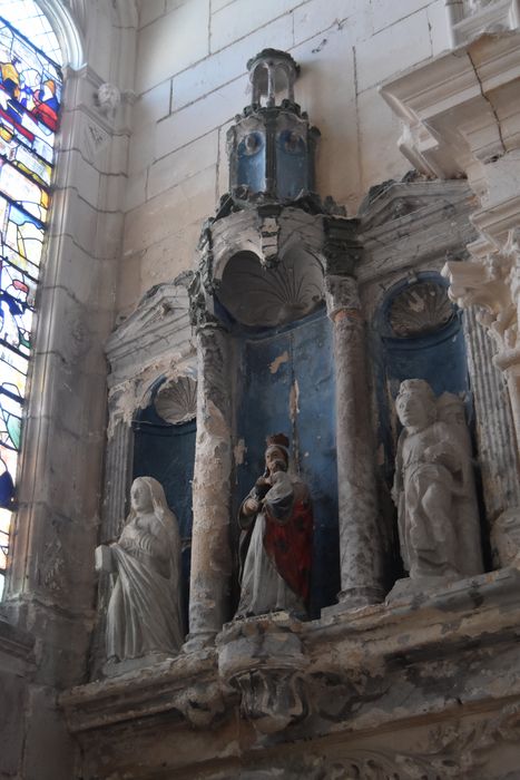 retable, statues : Saint Jean, Vierge à l'Enfant, Sainte Barbe