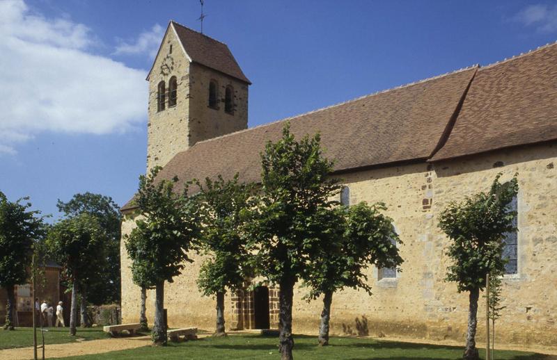 Façade latérale et clocher