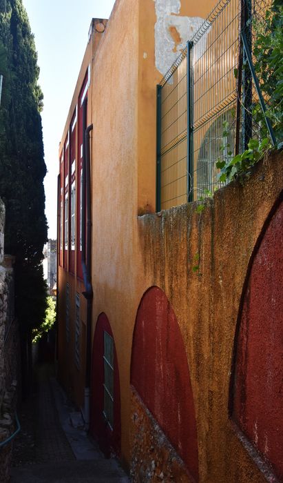 bâtiment est, façade est sur la ruelle