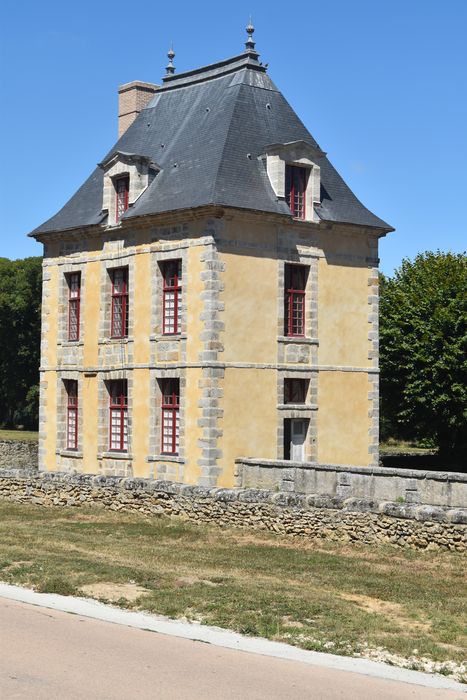 pavillon sud-est, façades sud et est