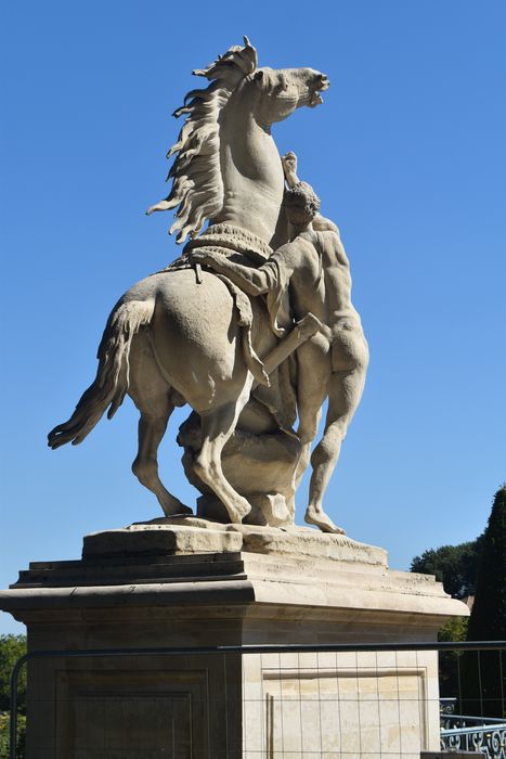 groupe sculpté n°1 des Chevaux de Marly (copie)