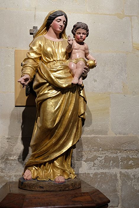 statue : Vierge à l'Enfant