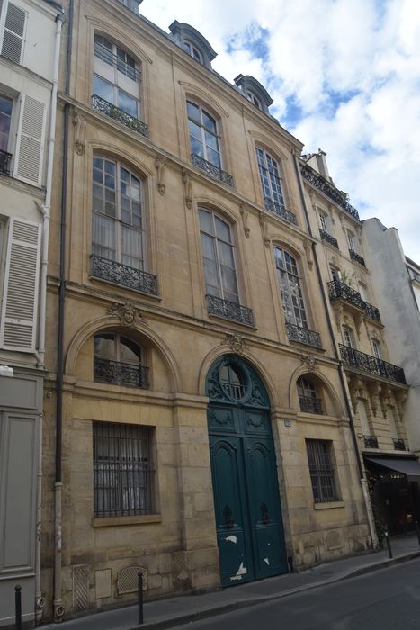 façade sur rue