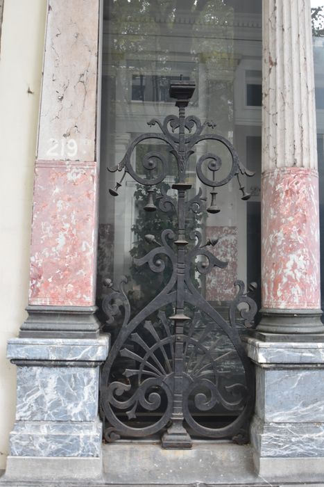 façade sur le boulevard de la Liberté, détail décoratif