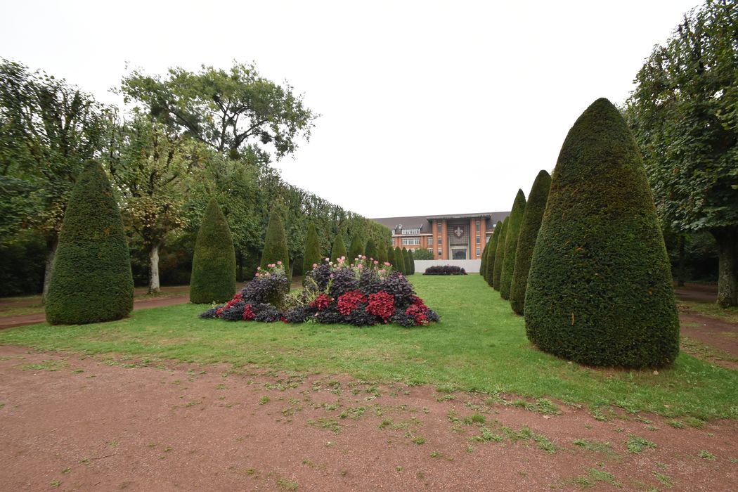 grande perspective en direction du lycée Baggio