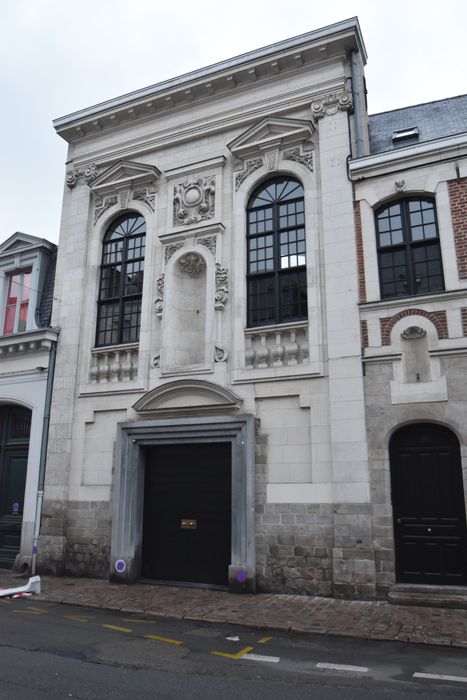 chapelle, façade sur rue