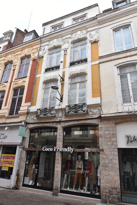 façade sur rue