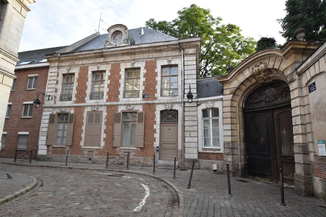 pavillon d’entrée, façade sur rue du n°40