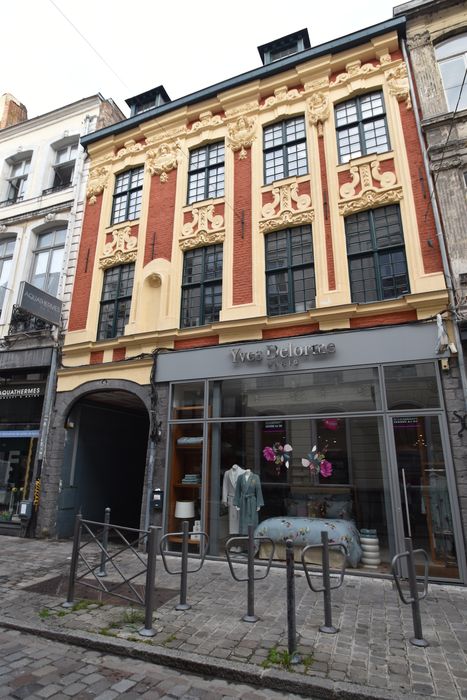 façade sur rue