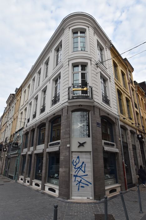 façades sur les rues Lepelletier et de la Grande-Chaussée