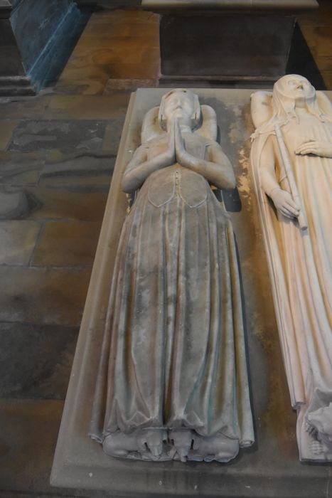 statue (gisant) : Jeanne de France, fille de Philippe VI et de Blanche de Navarre