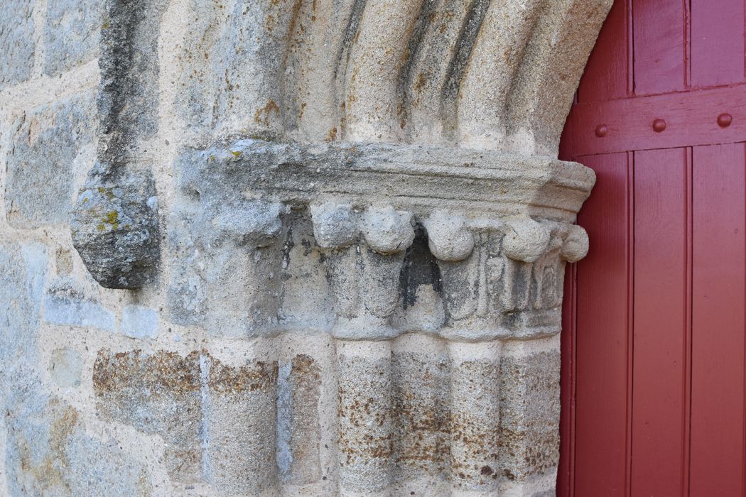 portail ouest, détail des chapiteaux de gauche