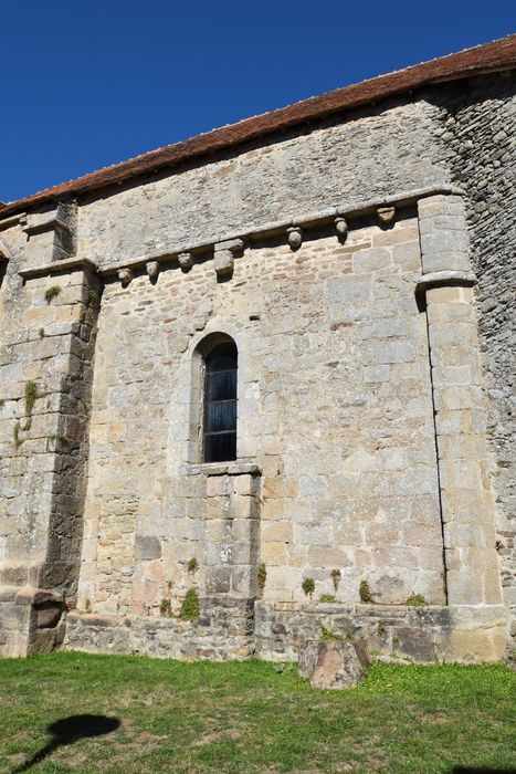 façade latérale sud-ouest, vue partielle