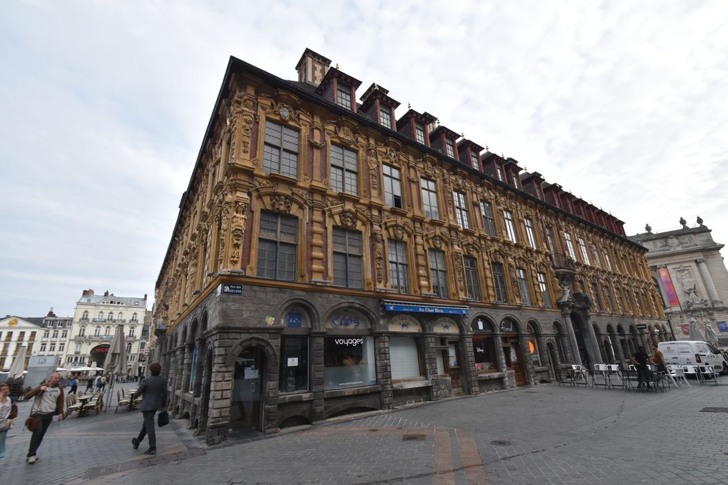 façade sur la rue des Manneliers