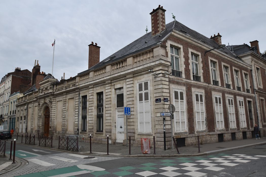 façades sur les rues de Roubaix et de la Cannonière