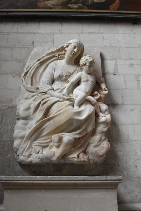 haut-relief : Vierge à l'Enfant - © Ministère de la Culture (France), Médiathèque du patrimoine et de la photographie, diffusion GrandPalaisRmn Photo