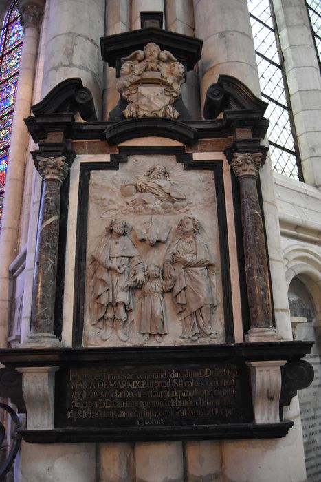 monument funéraire de Jean-Marie de Marnix : Sainte Famille et Trinité (bas-relief) - © Ministère de la Culture (France), Médiathèque du patrimoine et de la photographie, diffusion GrandPalaisRmn Photo