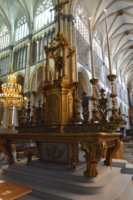 table d'autel du maître-autel - © Ministère de la Culture (France), Médiathèque du patrimoine et de la photographie, diffusion GrandPalaisRmn Photo