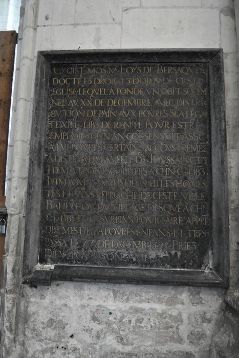 plaque funéraire de Louis de Bersaques - © Ministère de la Culture (France), Médiathèque du patrimoine et de la photographie, diffusion GrandPalaisRmn Photo