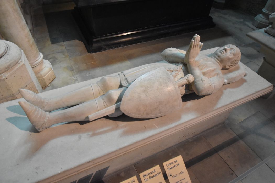 statue (gisant) : Bertrand Du Guesclin, connétable de France