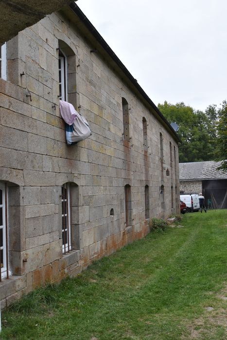 façade sud, vue partielle