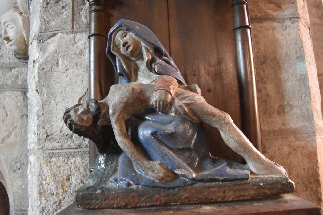 groupe sculpté : Vierge de Pitié