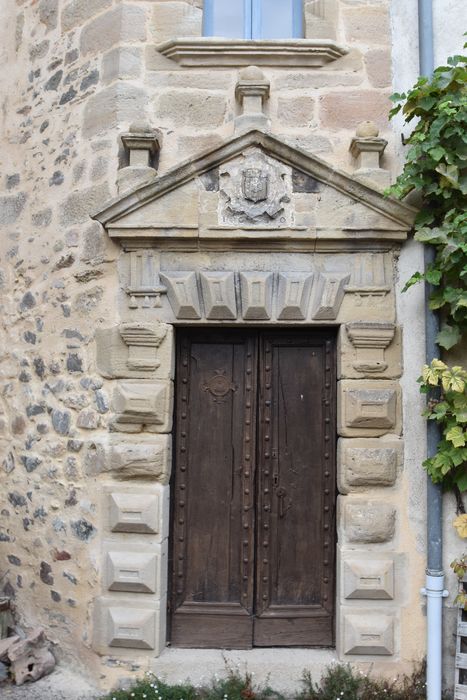 porte d'accès à la tourelle d'escalier