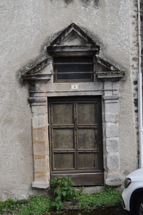 porte d'accès sur rue