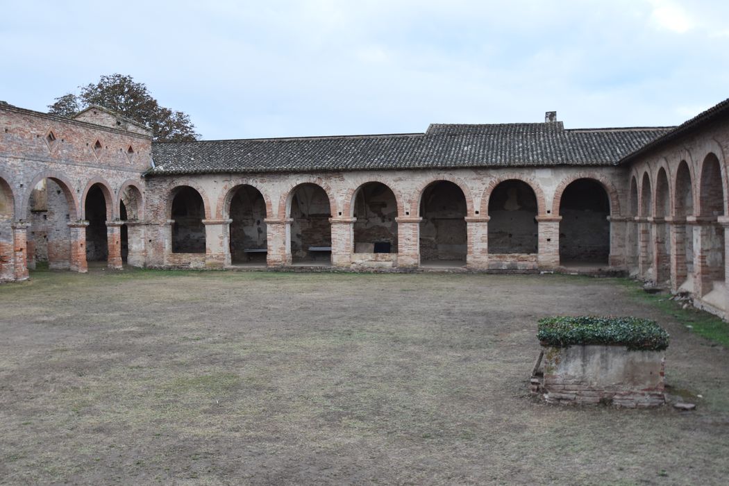 cloître, galerie ouest