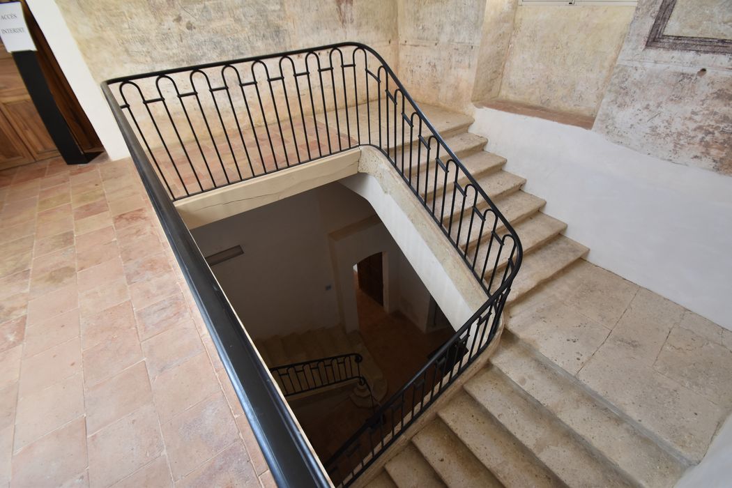 aile est, escalier, 1er palier