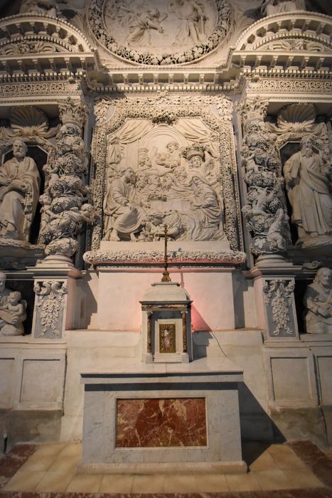 retable (retable architecturé) : Scènes de la vie de sainte Marie-Madeleine, vue partielle