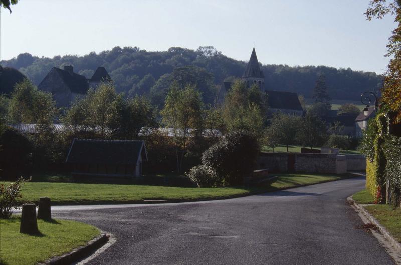 Vue générale du village, clocher de l'église