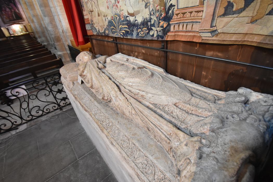 monument sépulcral (gisant), de Jean des Prés de Montpezat