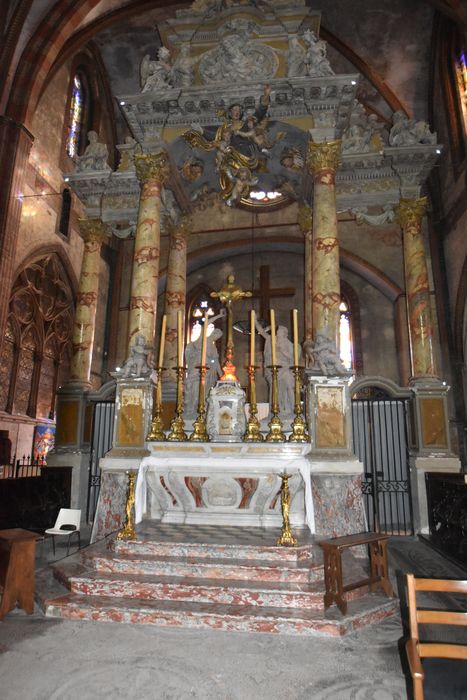 baldaquin d'autel (ciborium)