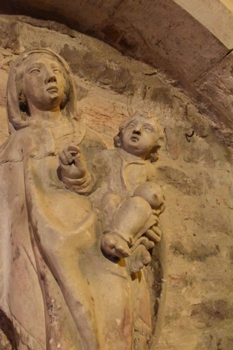 statue : Vierge à l'Enfant, vue partielle