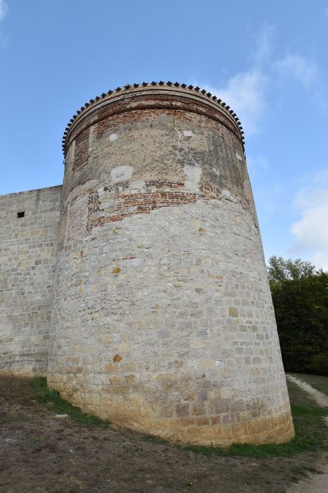 Tour d’angle sud-est