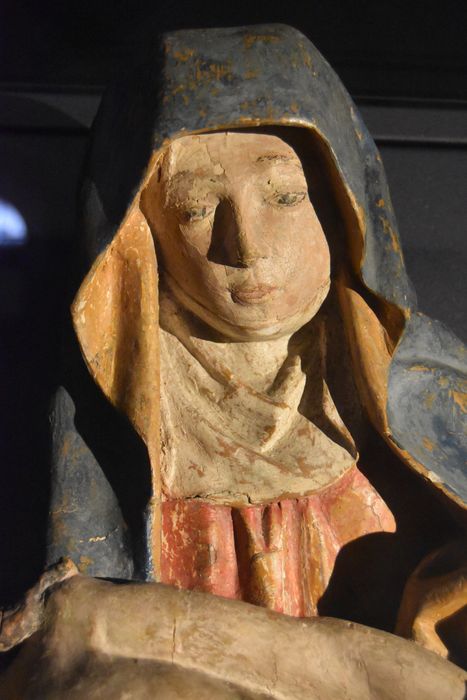 statue : Vierge de Pitié dite Notre-Dame de Lamboulari, détail